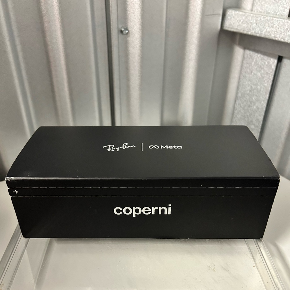 Limited Edition Ray-Ban Meta X Coperni AI Smart Glasses + 2 Charging Cases